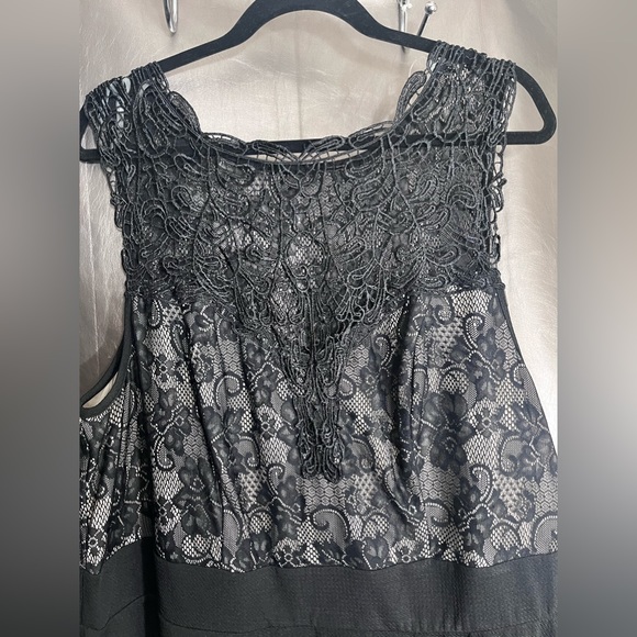 Love Squared Women’s Black and Lace dress size 3X New w/o tags - Picture 5 of 7